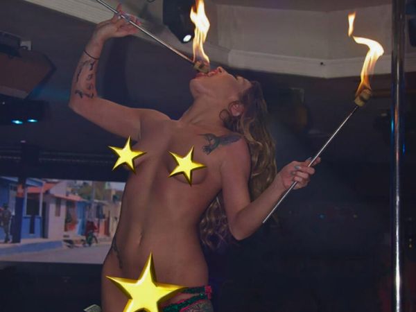 Delilah Deluxx Stage Shows 3